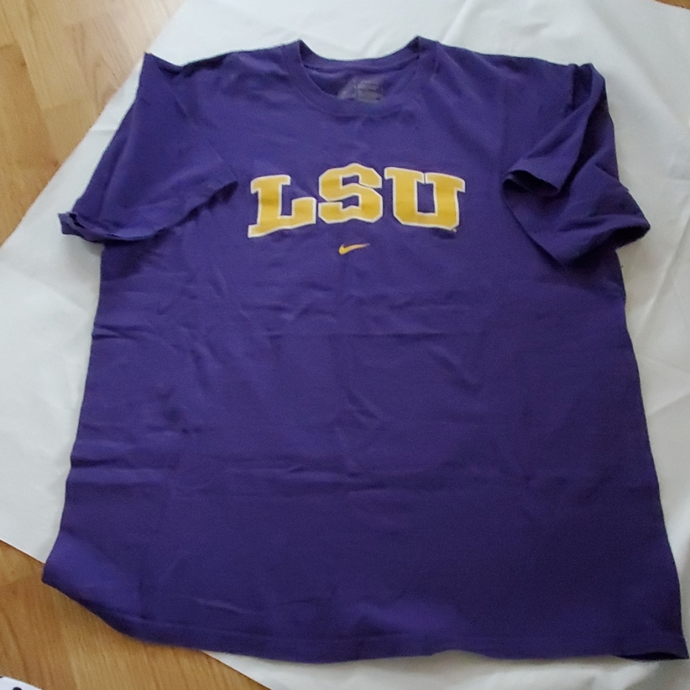 Nike Xl LSU Tigers shirt